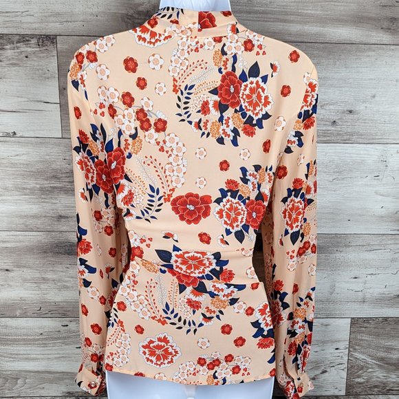 Violet & Claire* Women's Long Sleeve Hidden Button Down Curved Hem Blouse~ Small - Picture 2 of 9